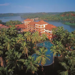 https://kadavu-resort-and-ayurveda-centre.kerala-hotels.net